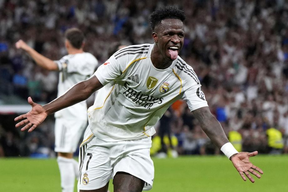 仍然保持训 仍然保持训