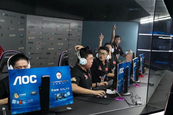 翻开历史 翻开历史