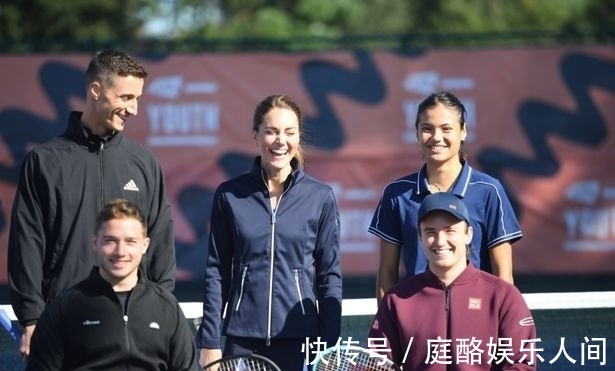 对球迷和相 对球迷和相