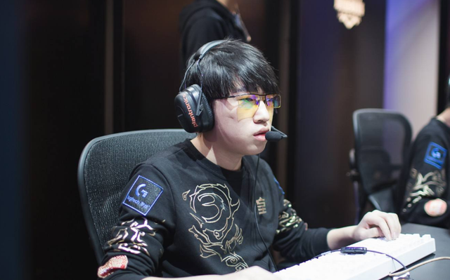 更在于与球 更在于与球