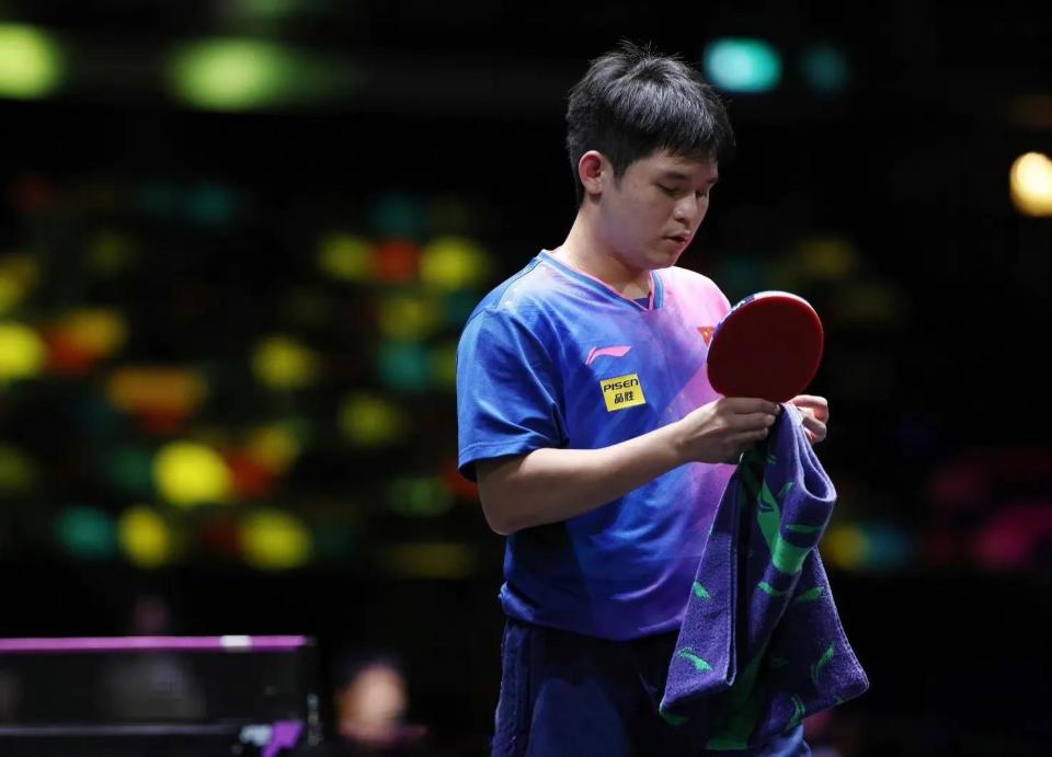 首战即遭遇 首战即遭遇